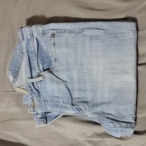 LOFT Curvy Skinny Crop Light Wash Skinny Jeans